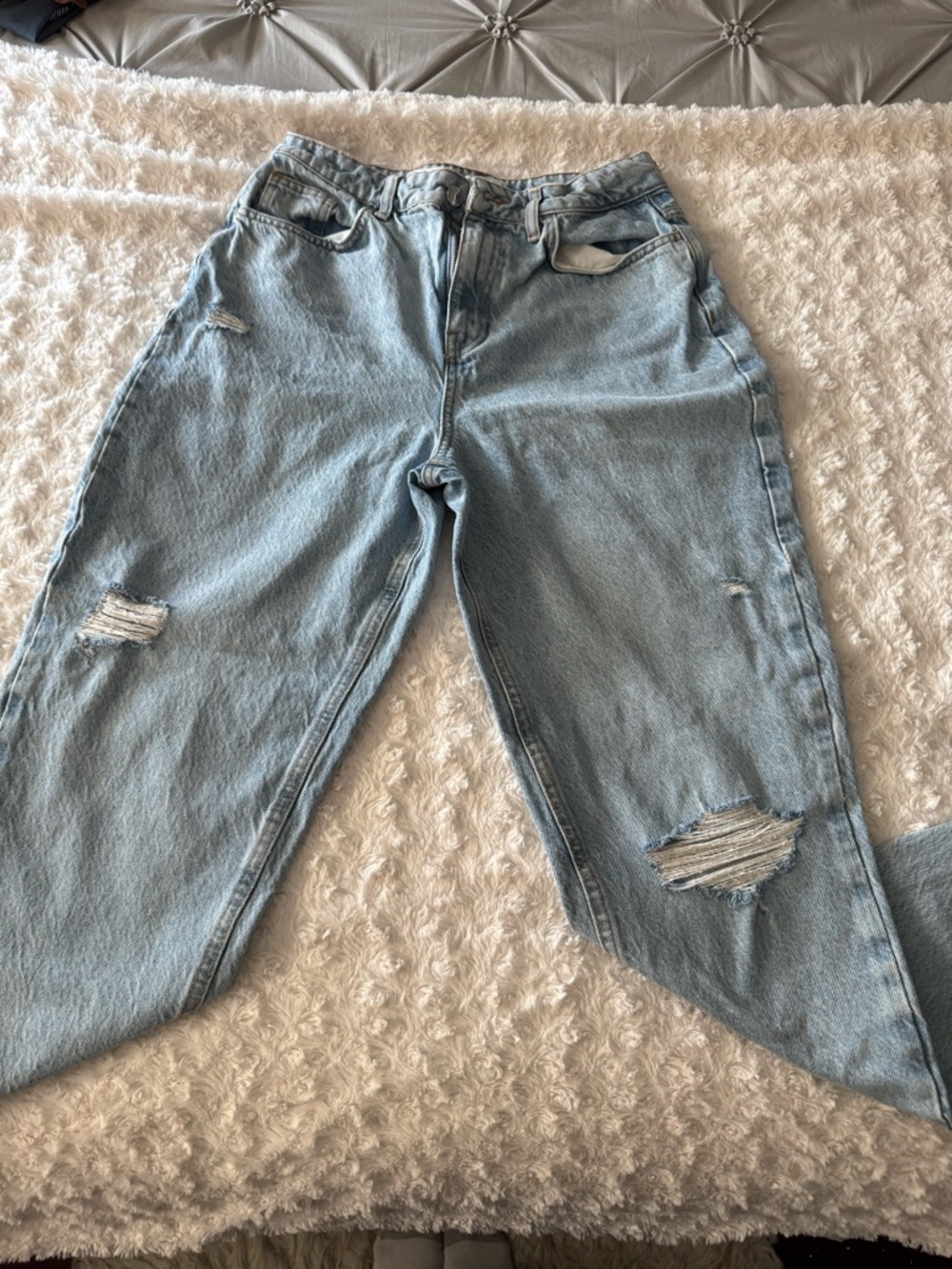 Light Blue Distressed Women's Jeans